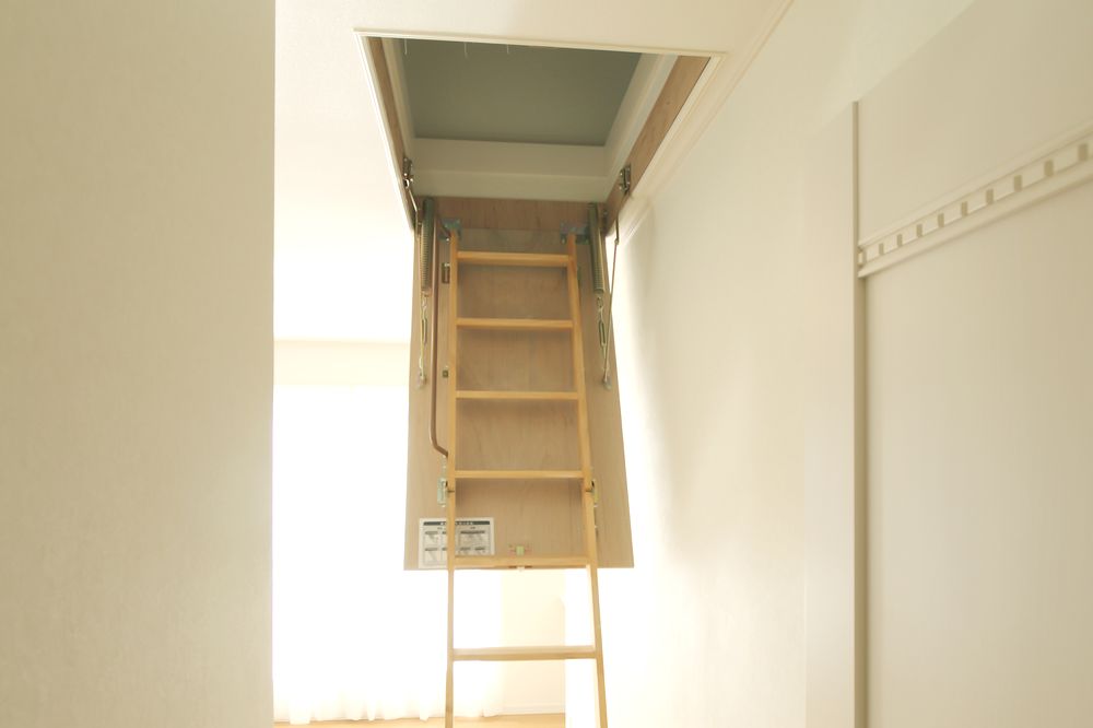 屋根裏を活用する